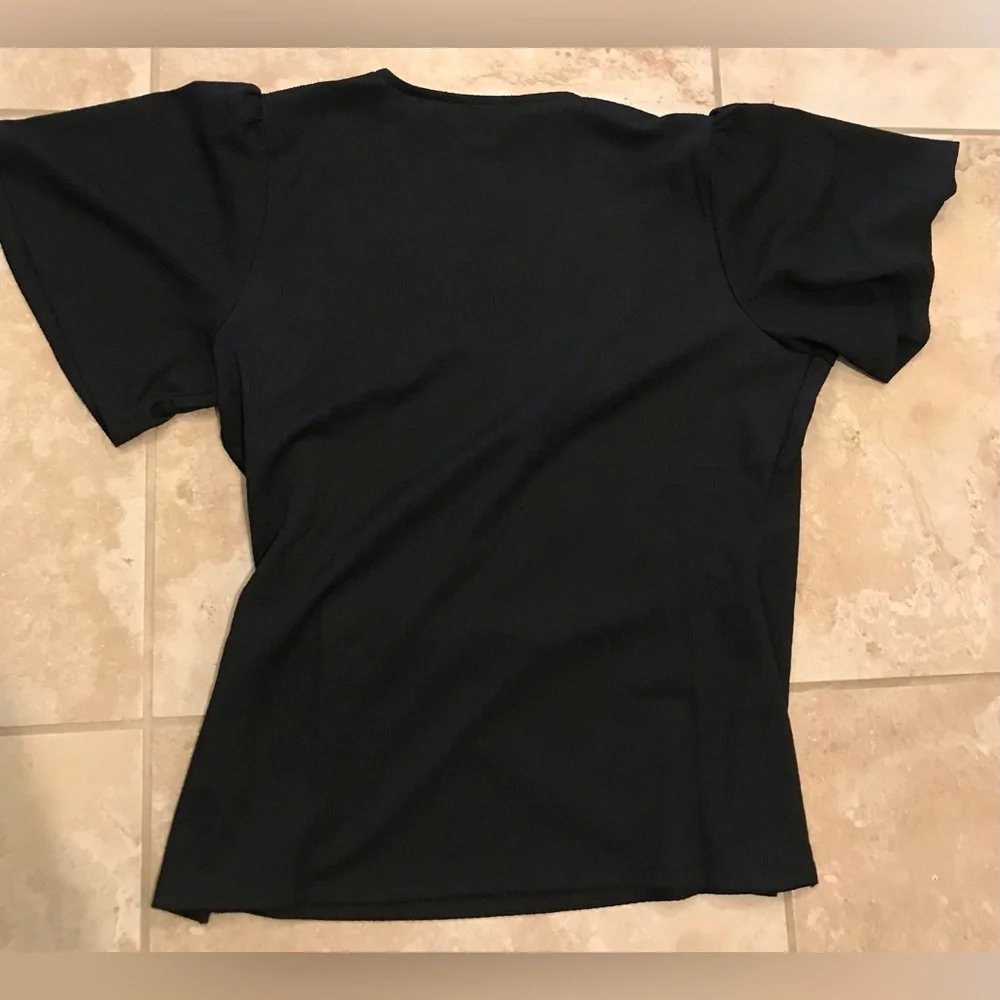 *Michael Kors* Neutral Tops Bundle of 3: Blue (M) & X2 Black (L) - Picture 13 of 16